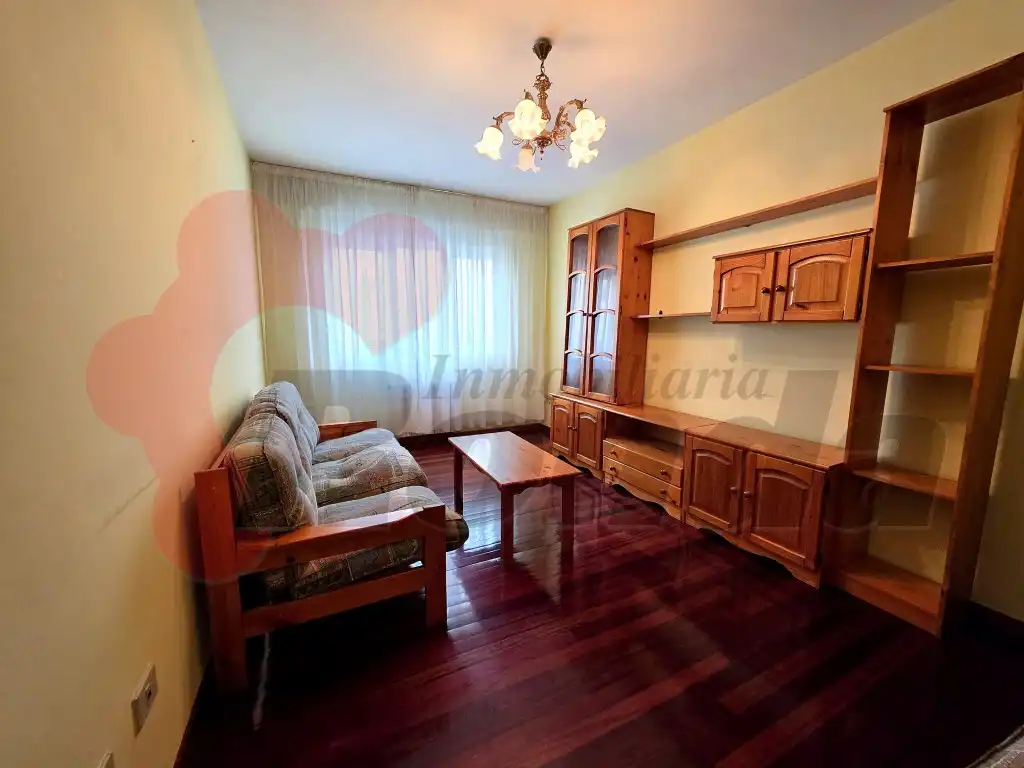Wohnzimmer von Wohnung zur Miete in Lugo mit Möbliert