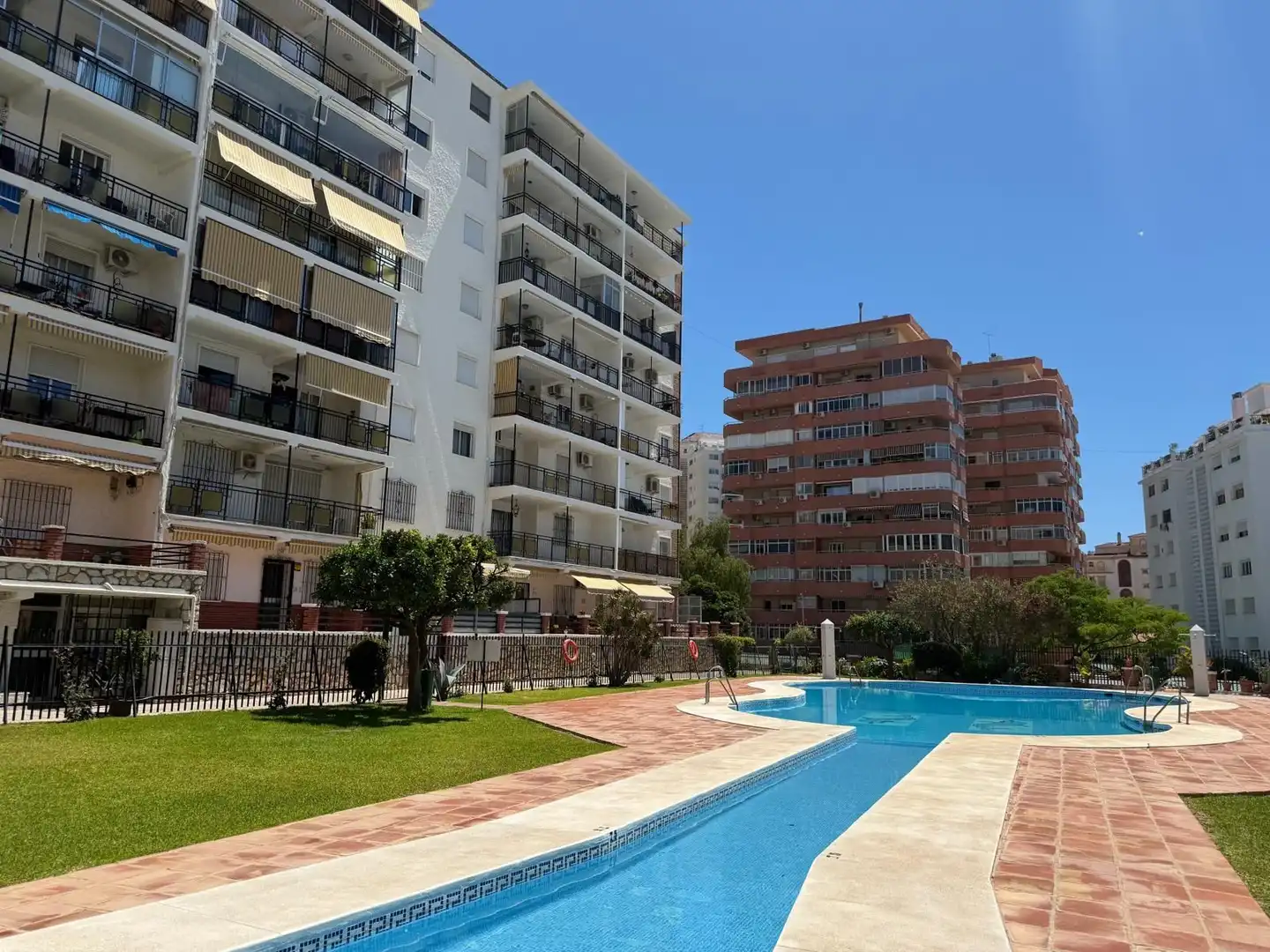 Piscina de Pis en venda en Fuengirola amb Aire condicionat, Terrassa i Moblat