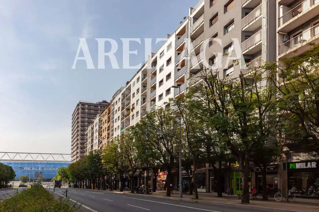 Außenansicht von Wohnung zum Verkauf in Donostia - San Sebastián  mit Heizung und Balkon
