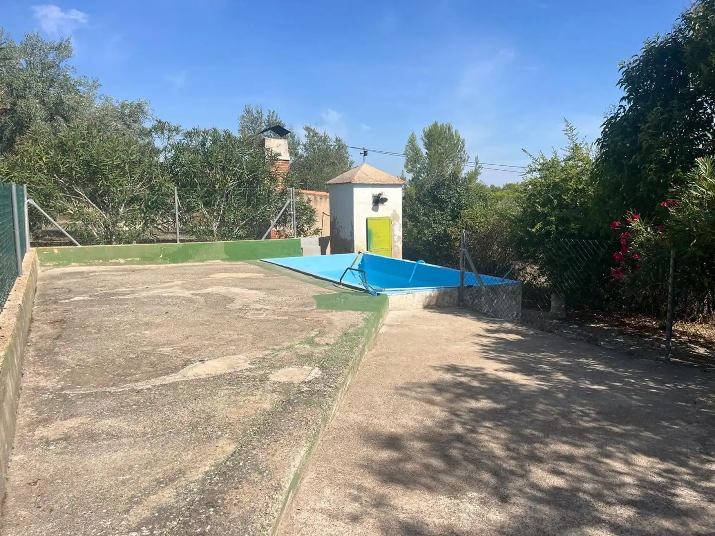Swimming pool of Country homes for sale in Almansa  with Heating, Swimming Pool and Furnished