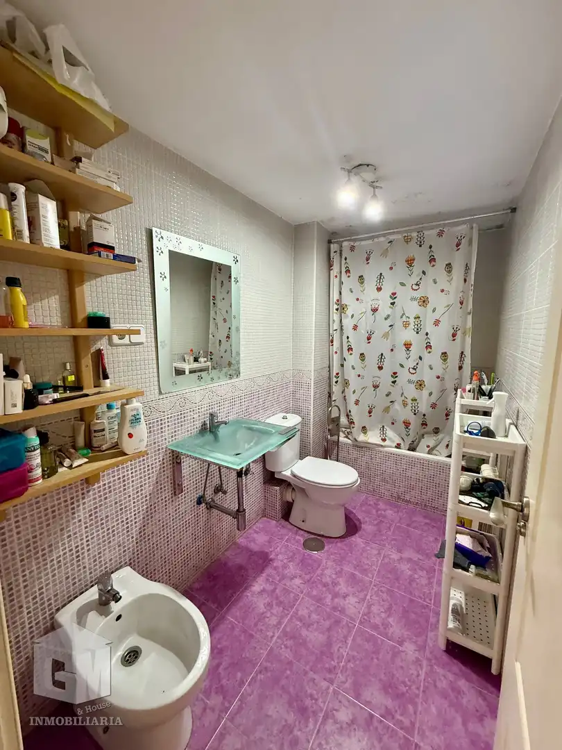 Bathroom of Flat for sale in Móstoles  with Heating and Terrace