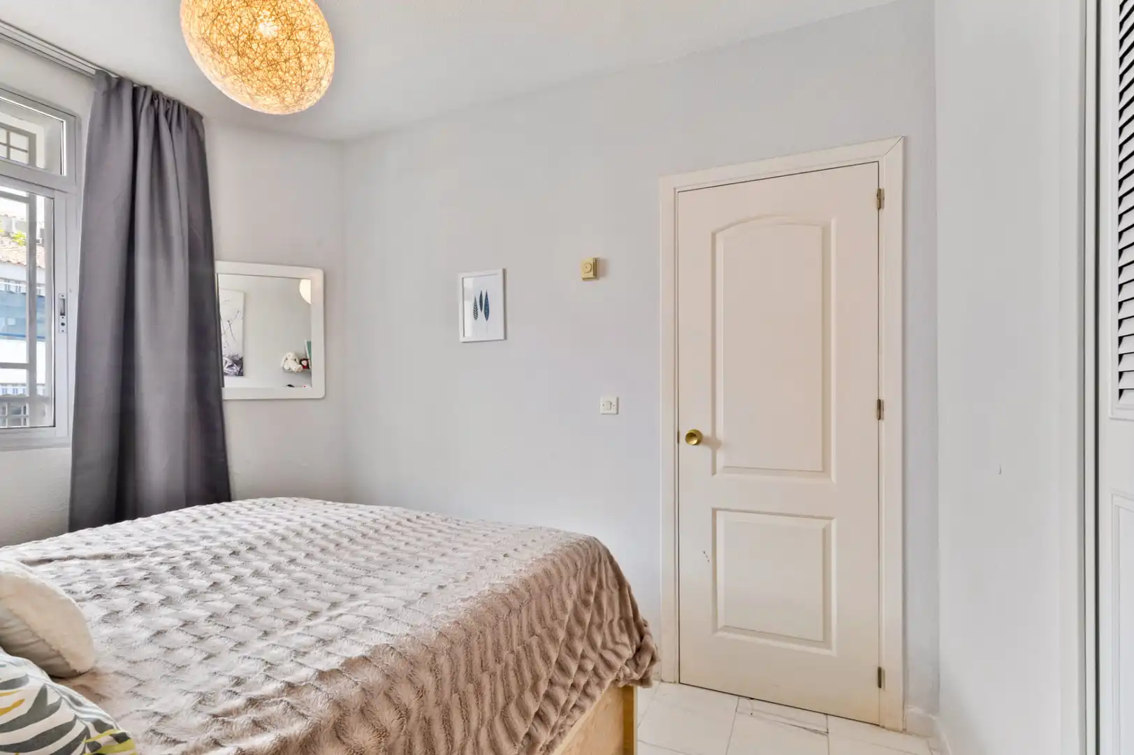 Dormitori de Apartament en venda en Fuengirola amb Terrassa, Moblat i Internet