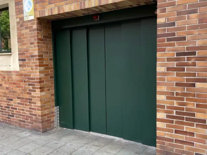 Exterior view of Garage for rent in Gijón 