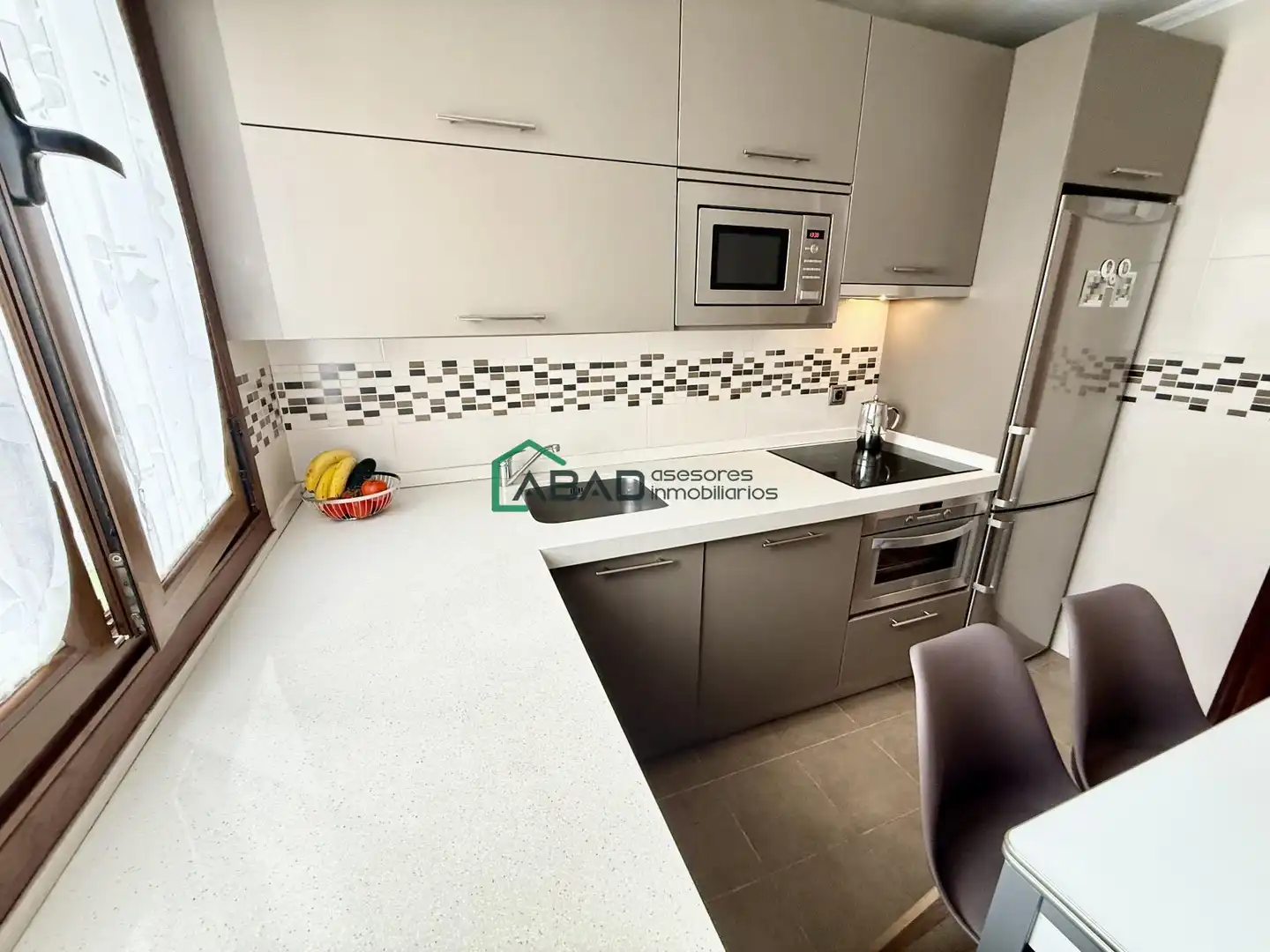 Cocina de Piso en venta en Bilbao  con Calefacción y Amueblado