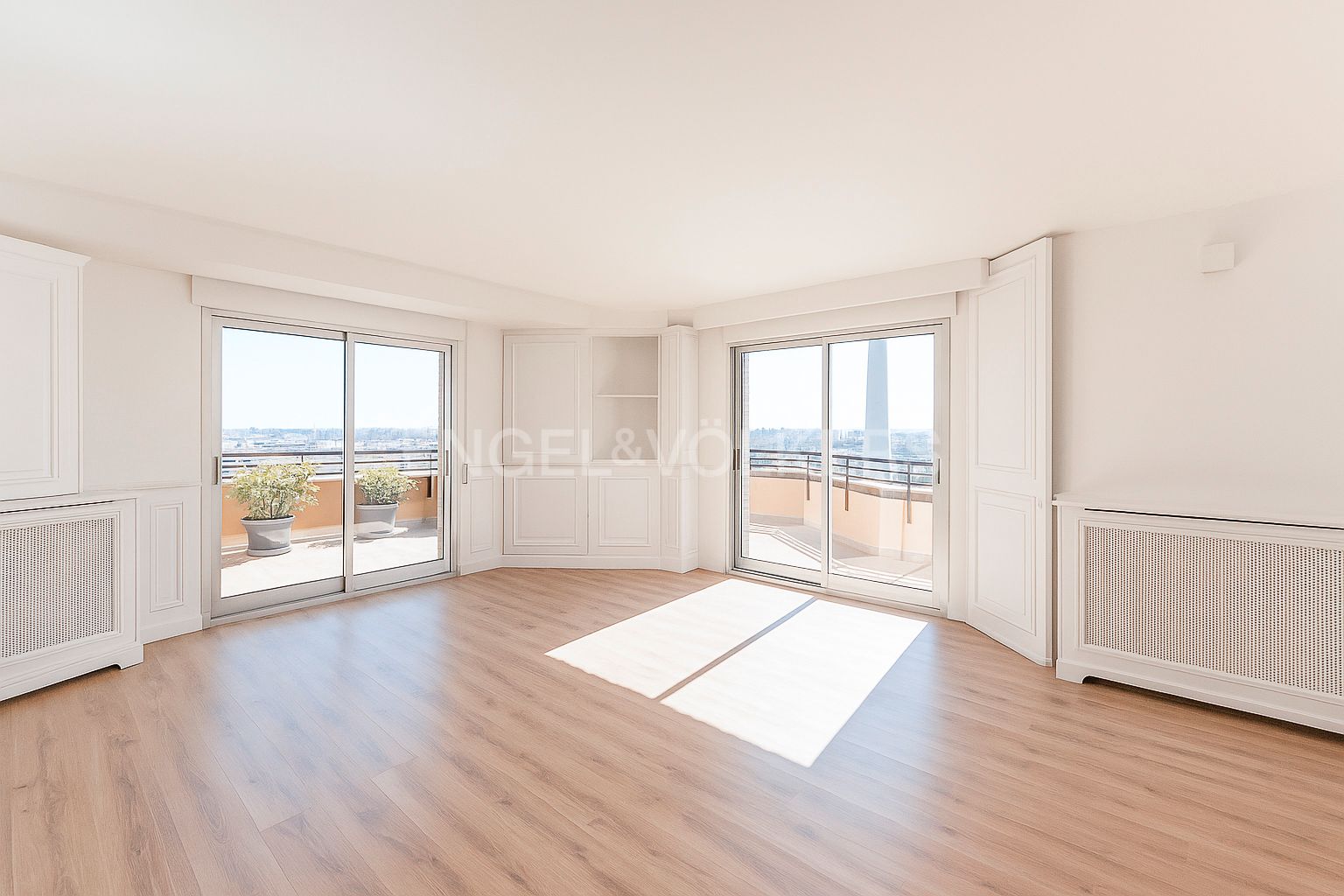 Living room of Apartment to rent in  Madrid Capital  with Air Conditioner, Heating and Private garden