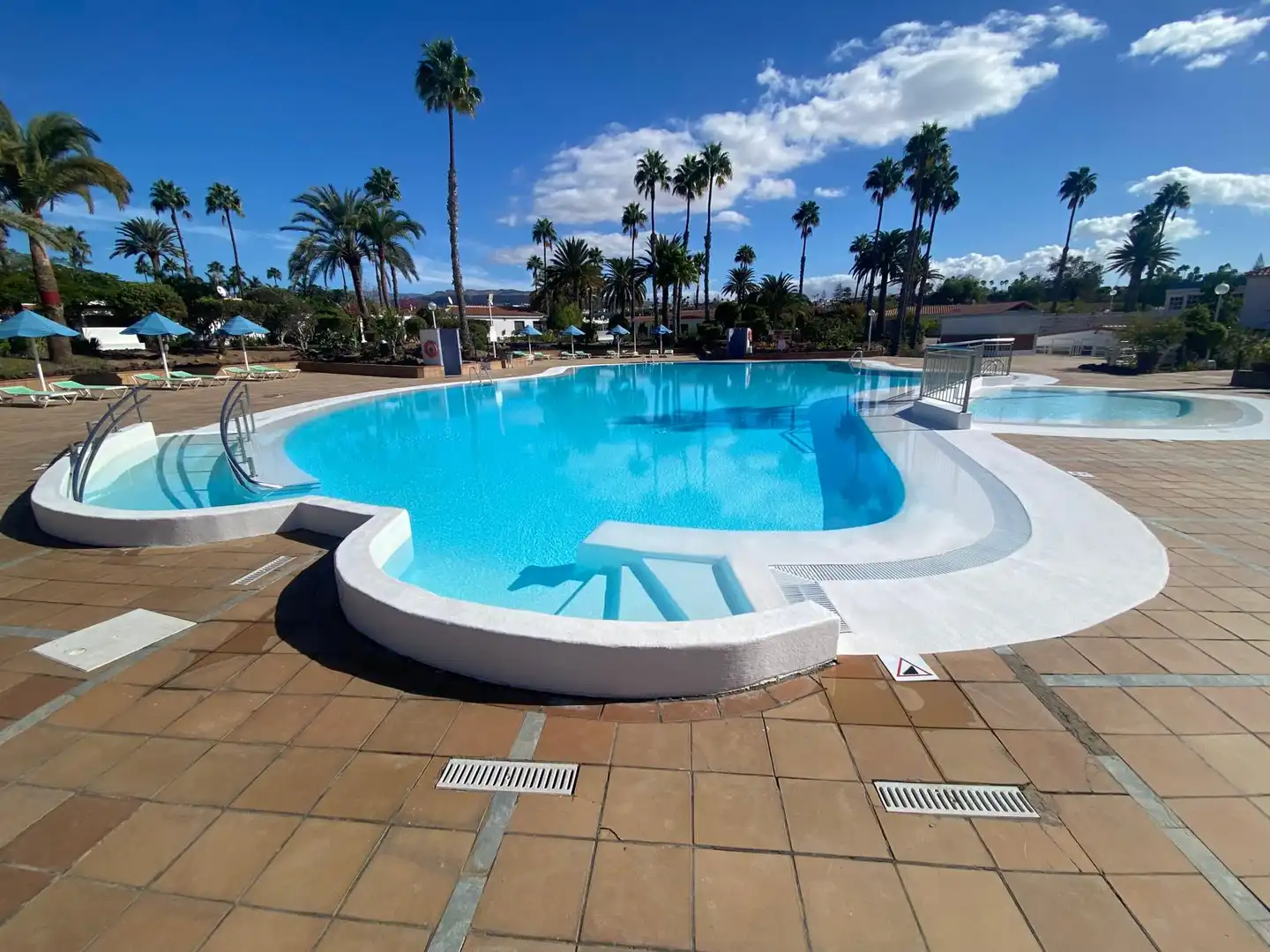 Piscina de Casa o xalet en venda en San Bartolomé de Tirajana amb Aire condicionat, Terrassa i Moblat
