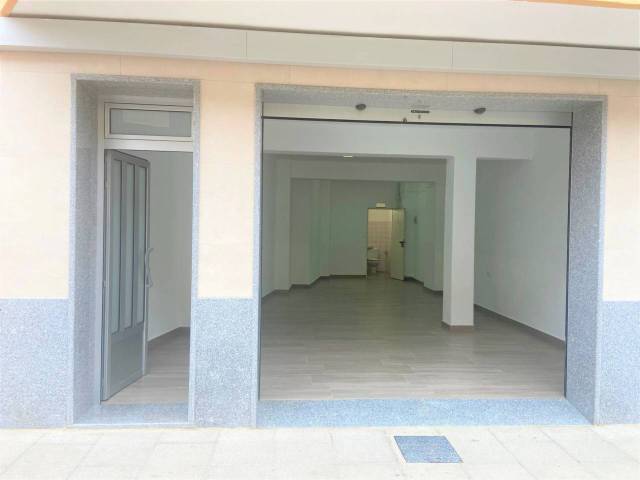Local comercial en Alquiler en Alcàsser , 21 en Centro - Casco antiguo