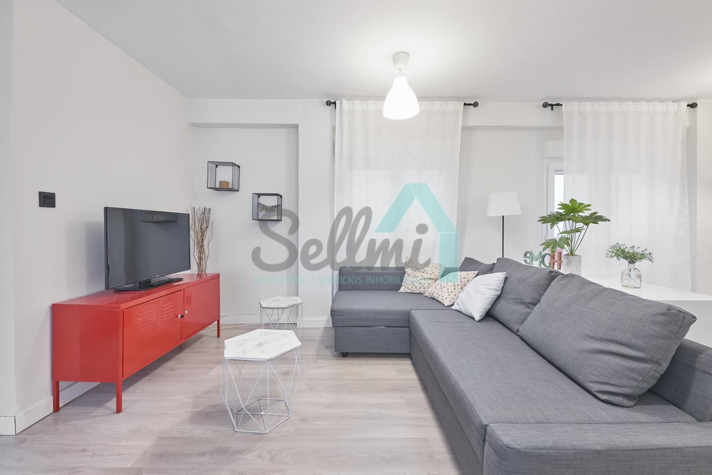 Living room of Flat to rent in Gijón   with Heating, Furnished and Internet
