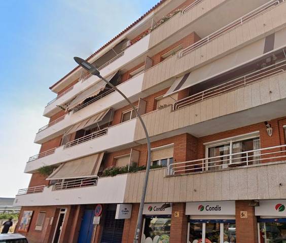 Piso en Venta en Carrer Manuel Roca i Guàrdia en El Barato