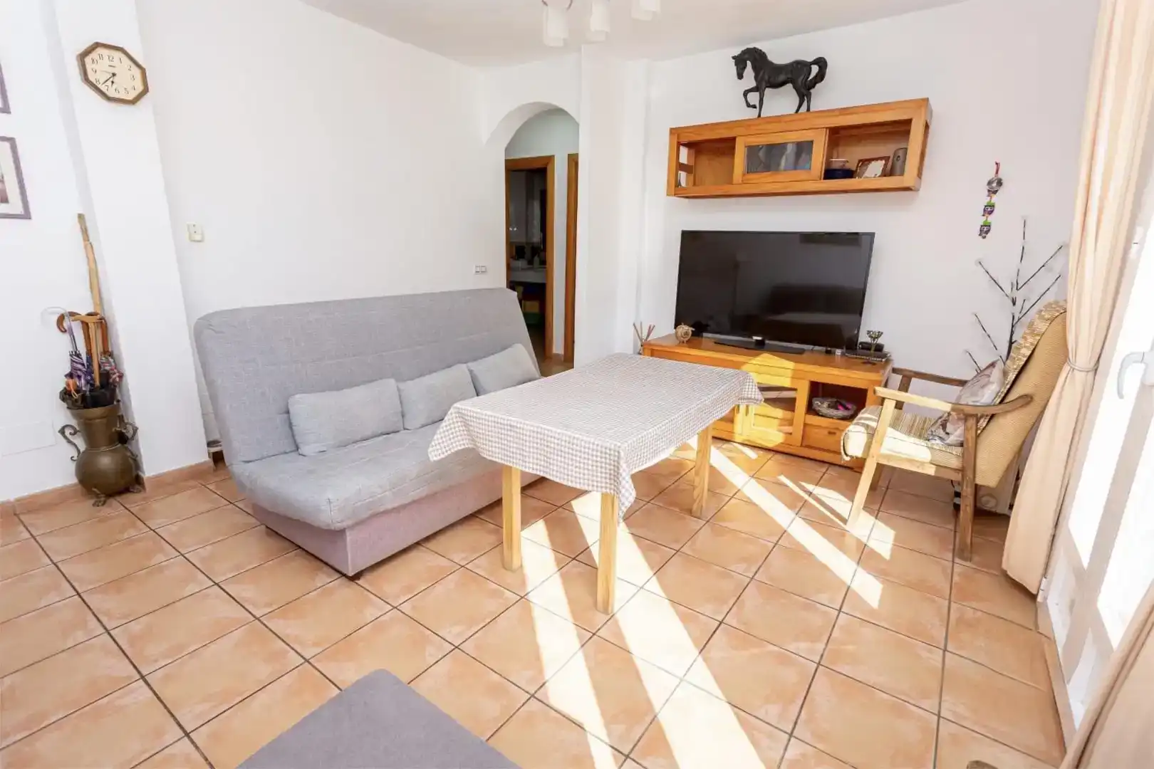 Sala d'estar de Pis en venda en Jimena de la Frontera amb Aire condicionat i Balcó