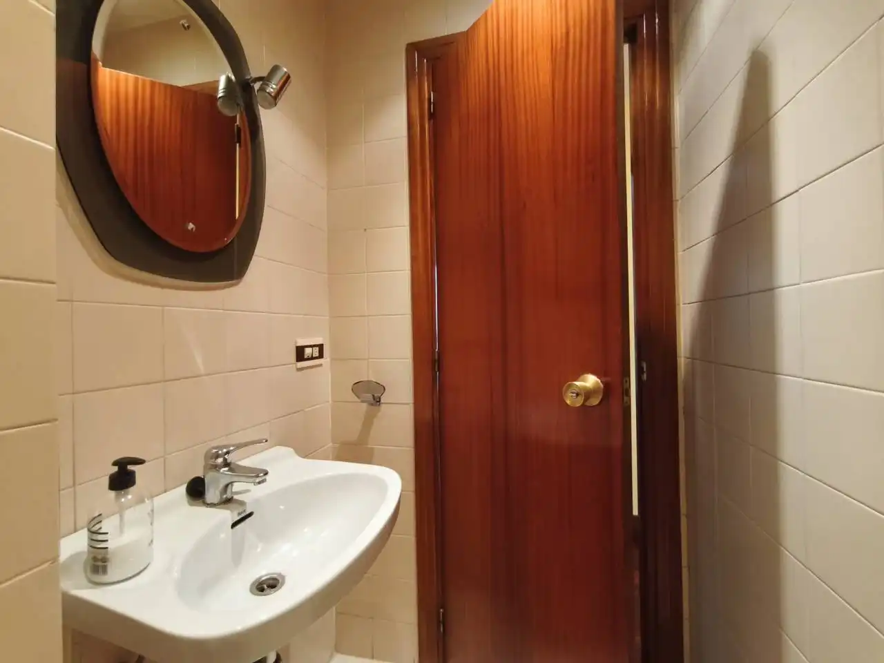 Bany de Pis en venda en Burgos amb Calefacció, Parquet i Terrassa