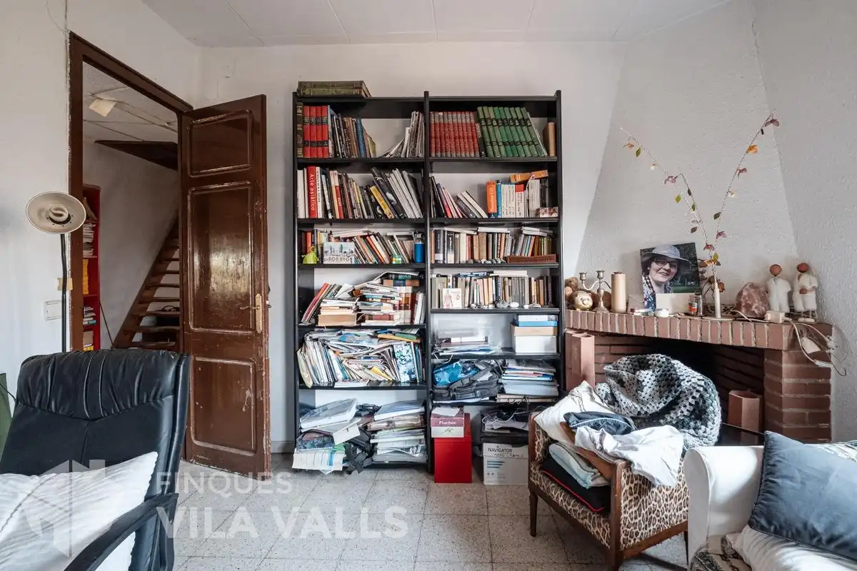 Sala d'estar de Casa o xalet en venda en Palau-solità i Plegamans amb Jardí privat