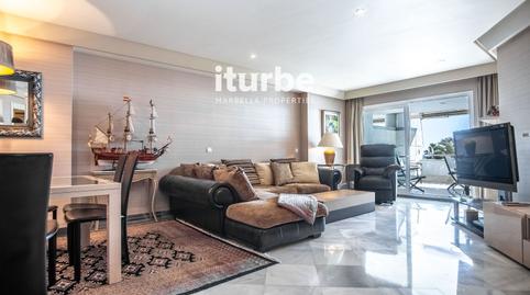 Foto 4 de Pis de lloguer a Arturo Rubinstein S/n Edificio Gran Marbella, Playa de la Fontanilla, Málaga