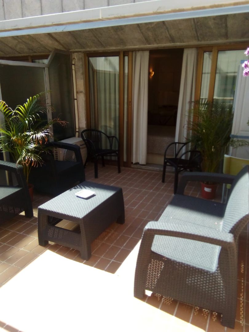 Terrassa de Apartament de lloguer en  Valencia Capital amb Aire condicionat, Terrassa i Moblat