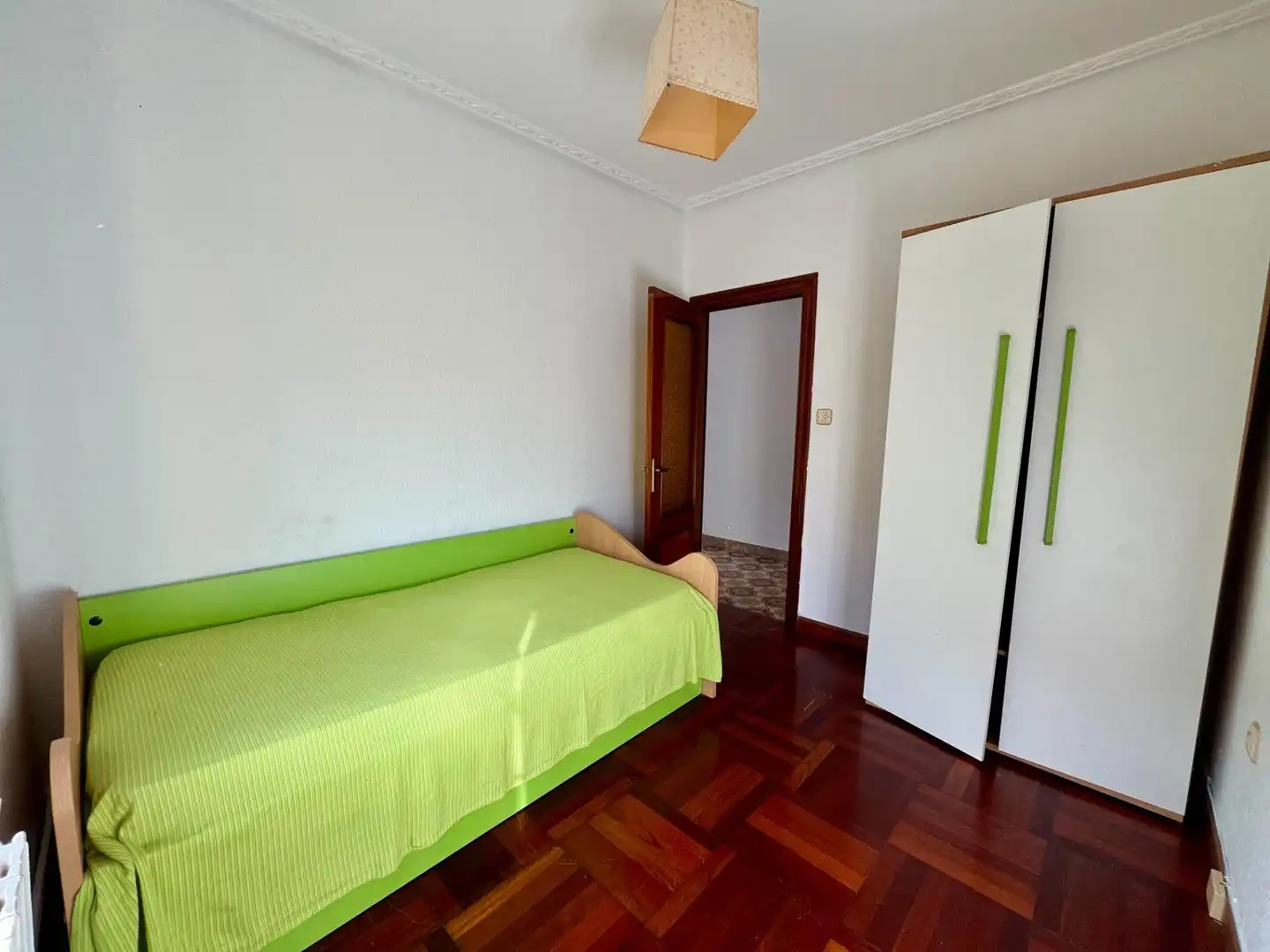 Habitación de Casa o chalet en venta en Camargo con Calefacción