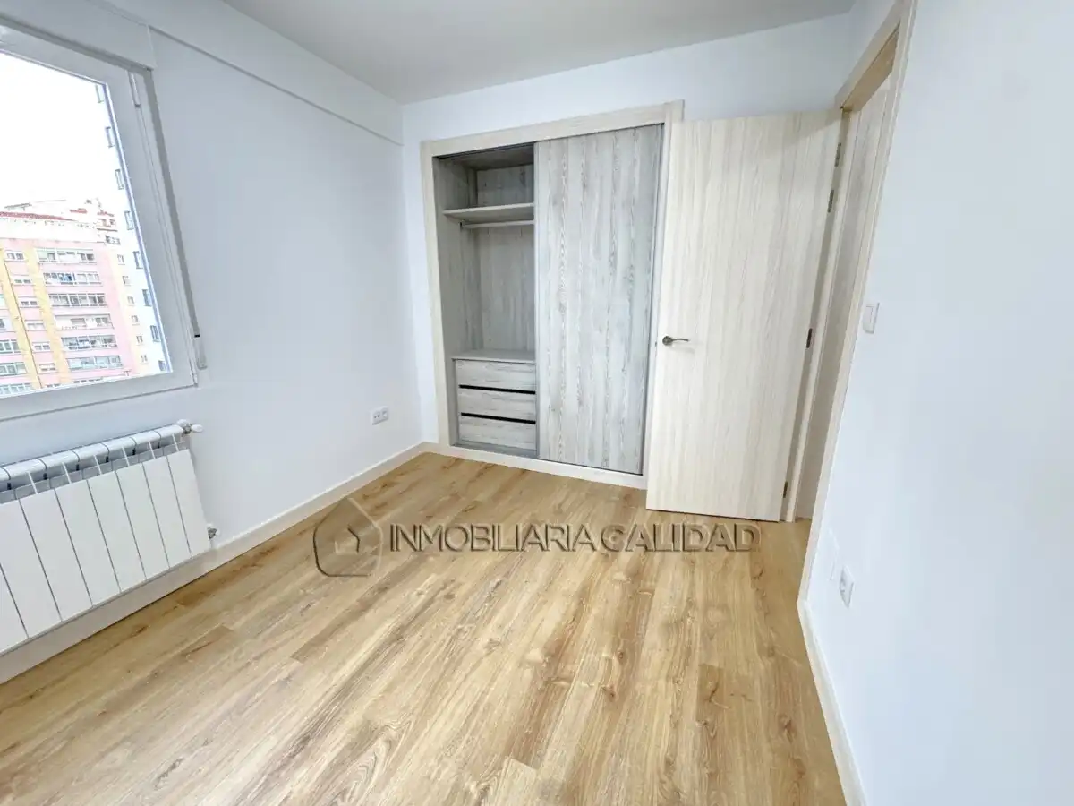 Habitación de Piso en venta en Burgos con Calefacción