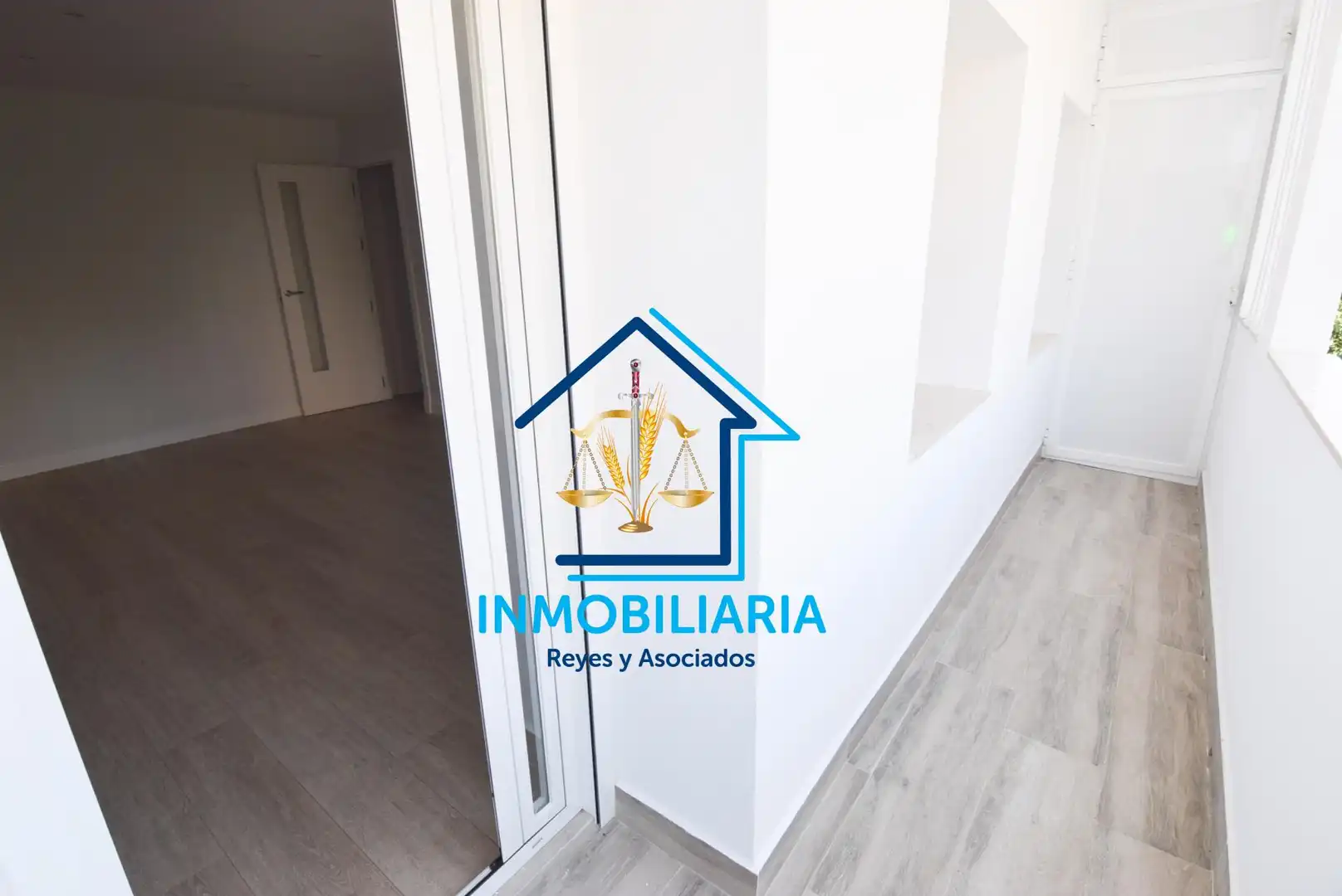 Exterior view of Flat for sale in Córdoba  with Air Conditioner and Heating