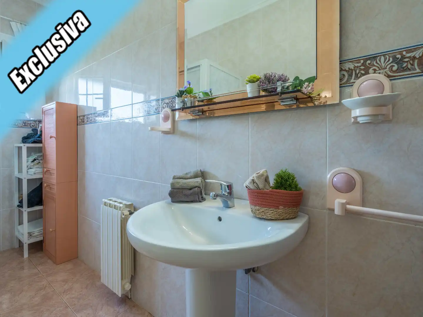 Baño de Casa o chalet en venta en Arnuero con Calefacción, Jardín privado y Terraza