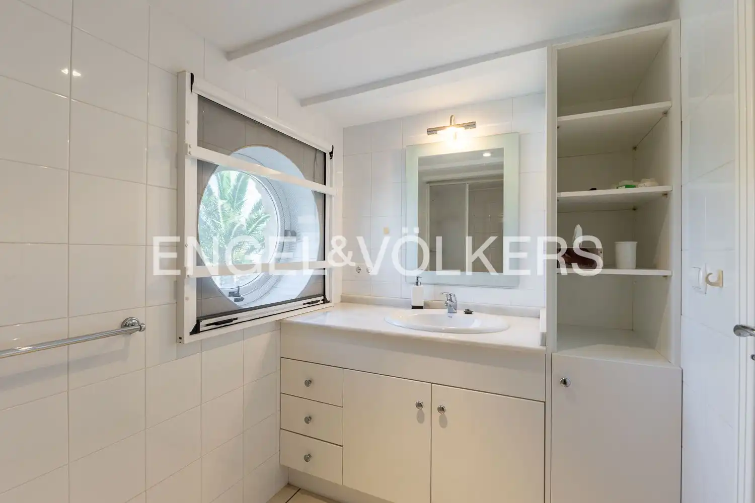 Bathroom of Houses for sale in Dénia  with Air Conditioner, Heating and Private garden