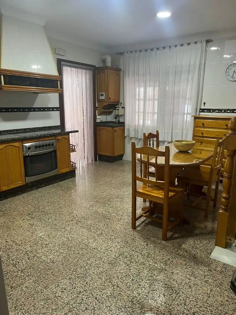 Cuina de Casa o xalet en venda en Chiclana de la Frontera
