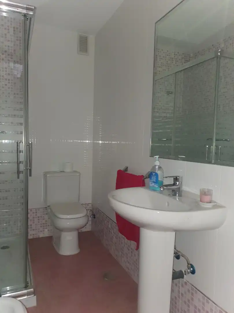Bany de Pis en venda en Guadix amb Balcó