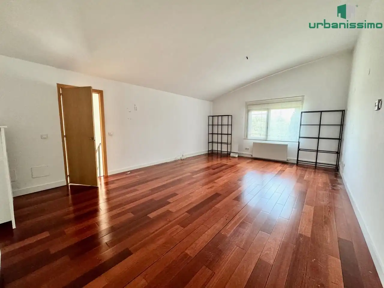 Living room of Detached homes for sale in Madrid  with Air Conditioner, Heating and Private garden