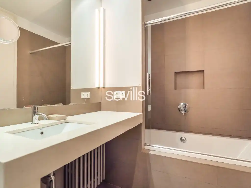 Badezimmer von Haus oder Chalet zur Miete in Esplugues de Llobregat mit Privatgarten, Terrasse und Schwimmbad