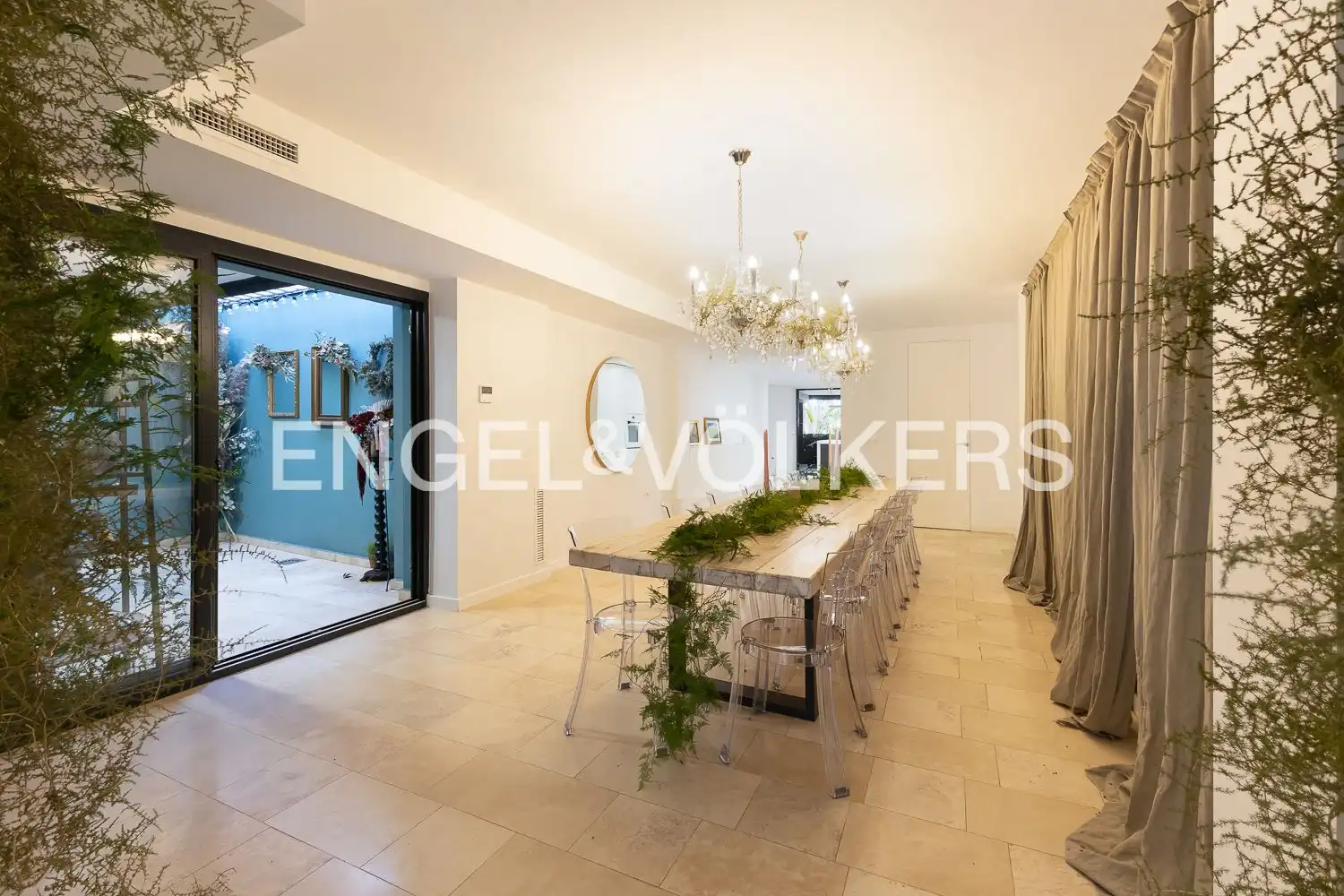 Dining room of Flat for rent in Valencia  with Air Conditioner, Heating and Terrace