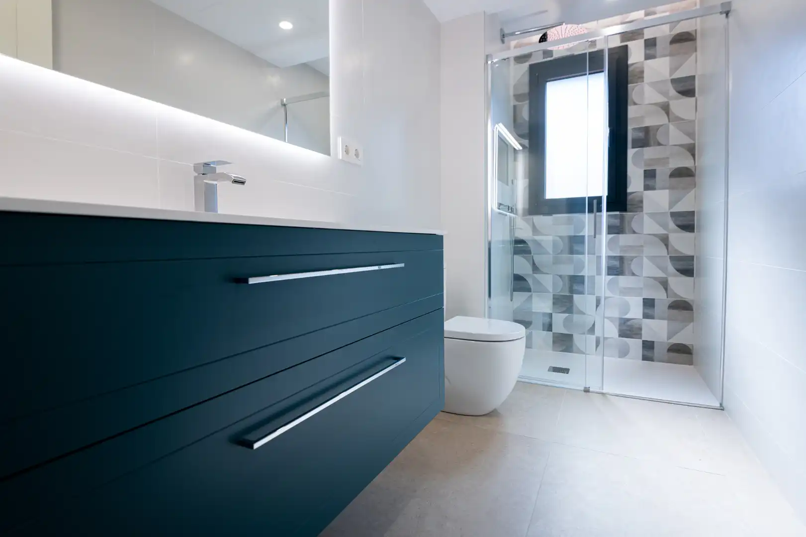 Neubau-Penthouse mit Aufzug zum Verkauf in Carrer de Granollers 7, imagen 15