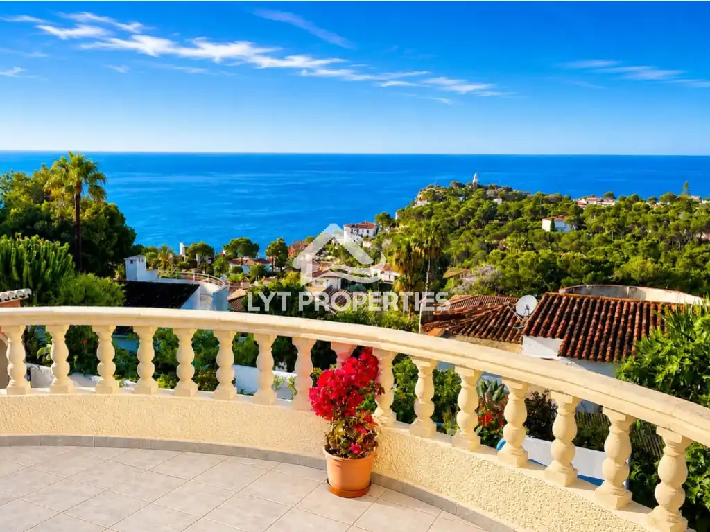 Vista exterior de Casa o xalet en venda en Jávea / Xàbia amb Piscina