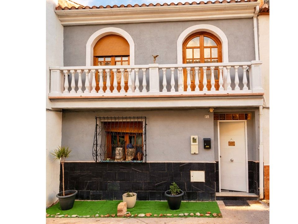 Vista exterior de Casa o xalet en venda en Dúrcal amb Terrassa, Moblat i Balcó