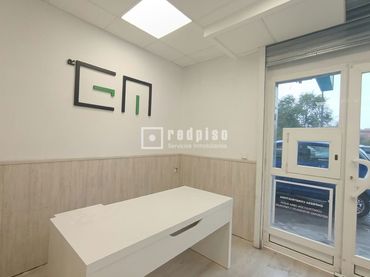 Local comercial en venda a Brezo