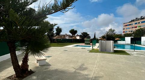 Foto 4 de Casa adosada en venda a Avenida Atabal, 11, Los Almendros - El Limonero - El Tomillar, Málaga
