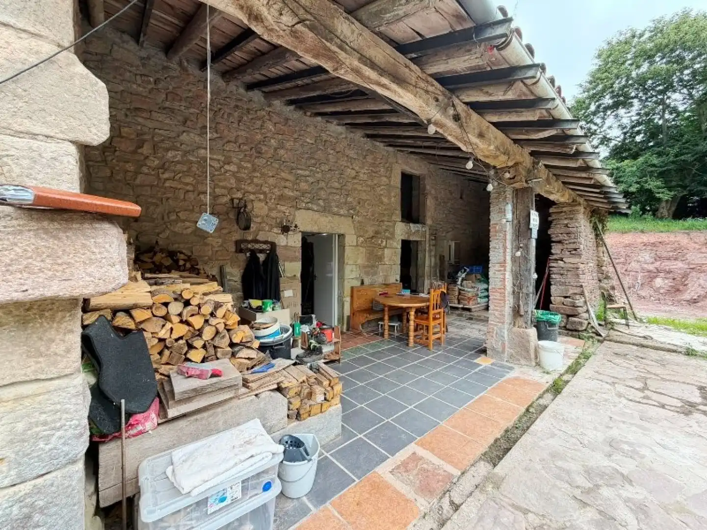 Casa o xalet en venda en Torrelavega  amb Calefacció, Jardí privat i Traster