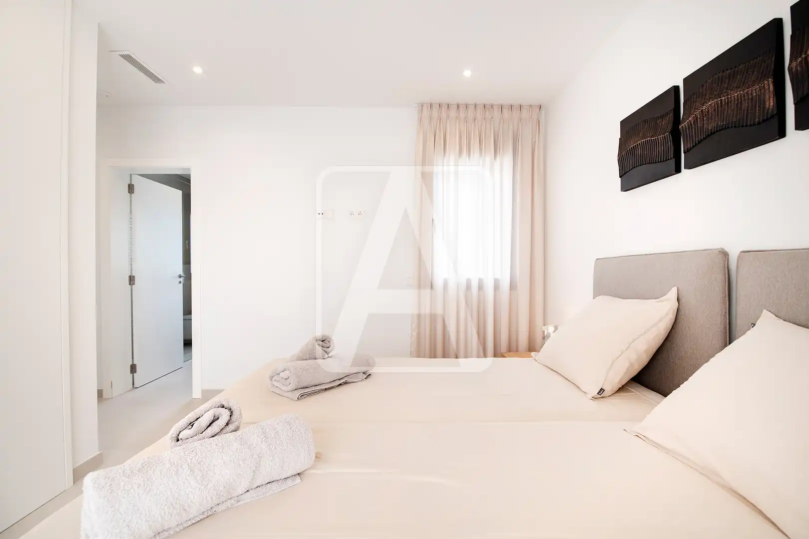 Chalet con piscina en venta en Marisol Park - Ortembach - Los Almendros, imagen 20