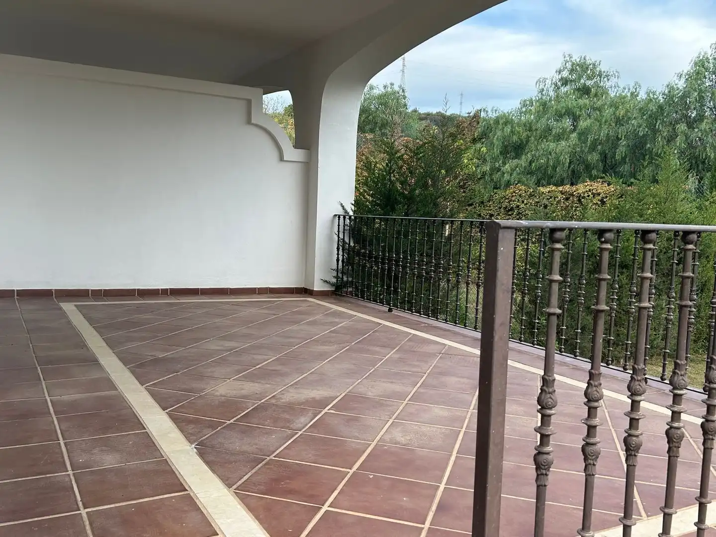 Terraza de Casa adosada de alquiler en Estepona con Aire acondicionado, Trastero y Piscina