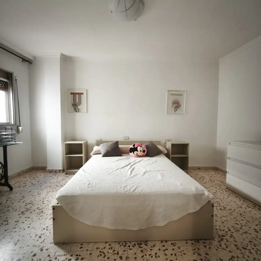 Bedroom of Flat for sale in San Roque