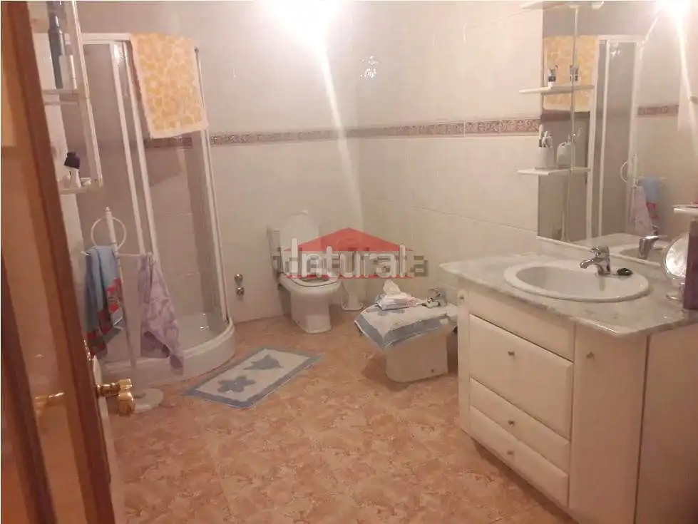 Baño de Casa adosada en venta en San Pedro con Calefacción y Terraza