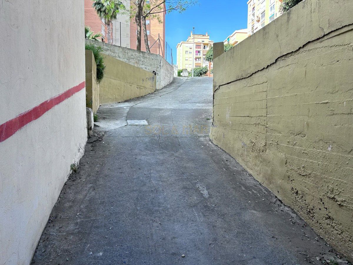 Exterior view of Garage for sale in Torremolinos
