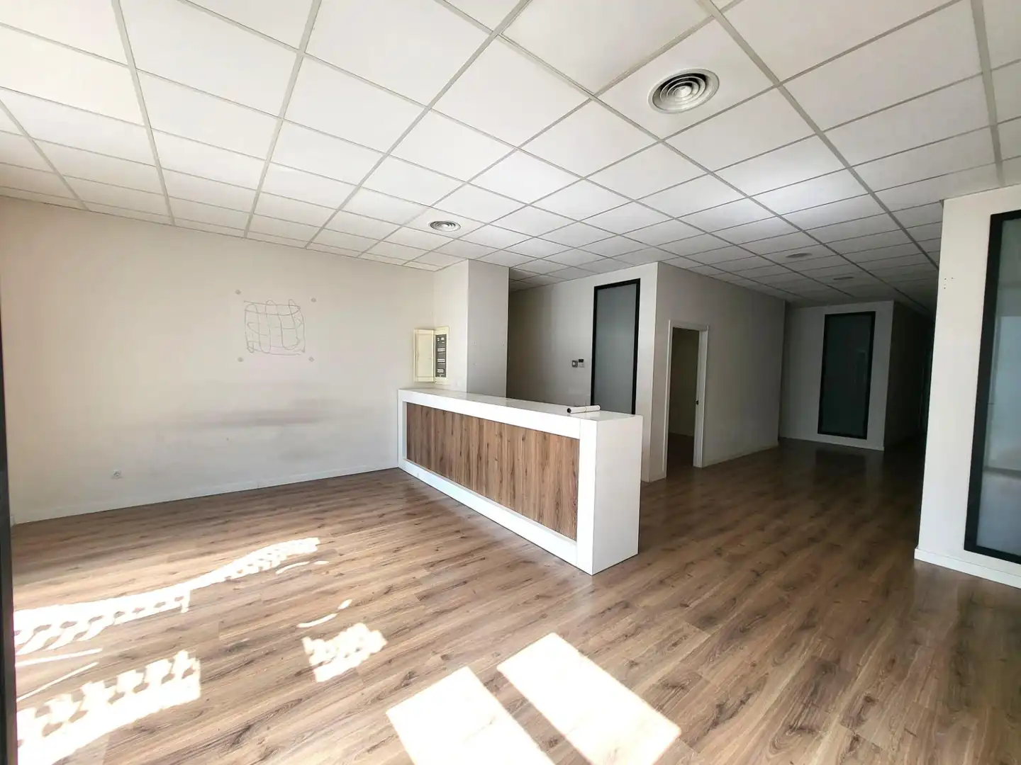 Business premises to rent in Sant Josep - Zona Hospital, imagen 3