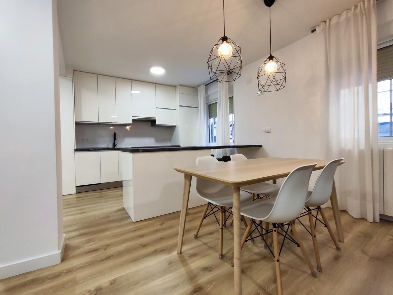 Planta baja to rent in Gómez Gil, Ensanche - Franciscanos