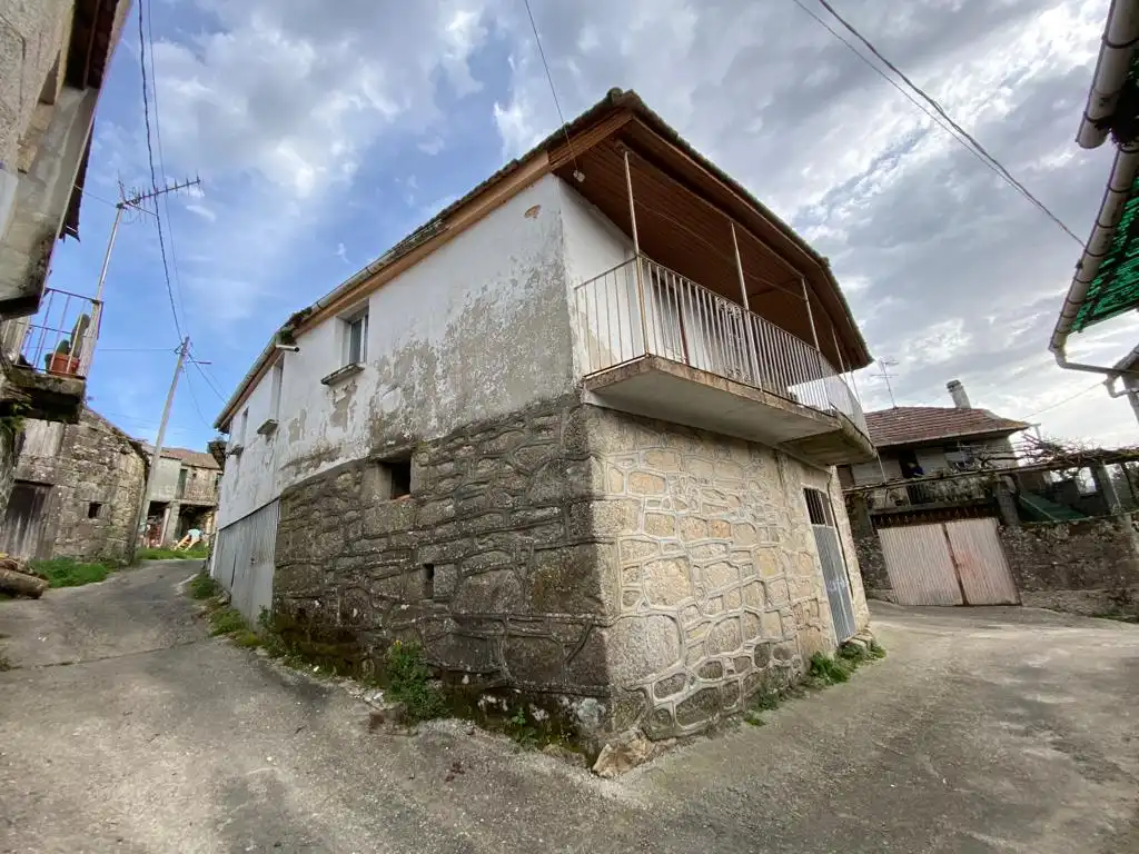 Casa con terraza en venta en As Laxas, imagen 2