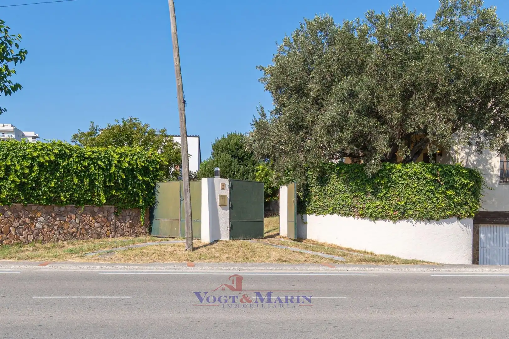 House with garden for sale in Carrer Empori, imagen 40