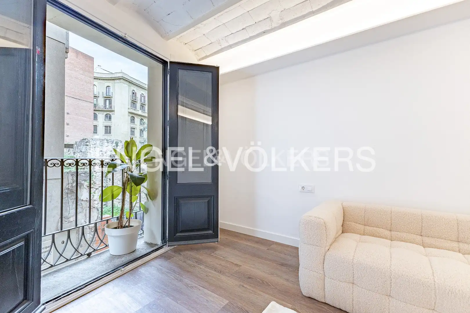 Appartamento con terrazza in vendita a Ciutat Vella, imagen 4