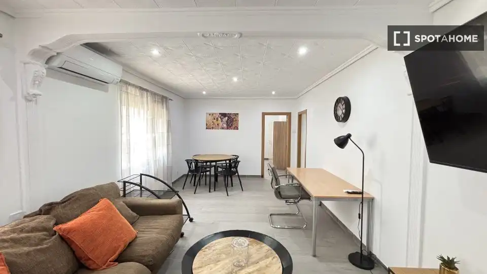 Living room of Flat for rent in Alfafar  with Air Conditioner, Heating and Furnished