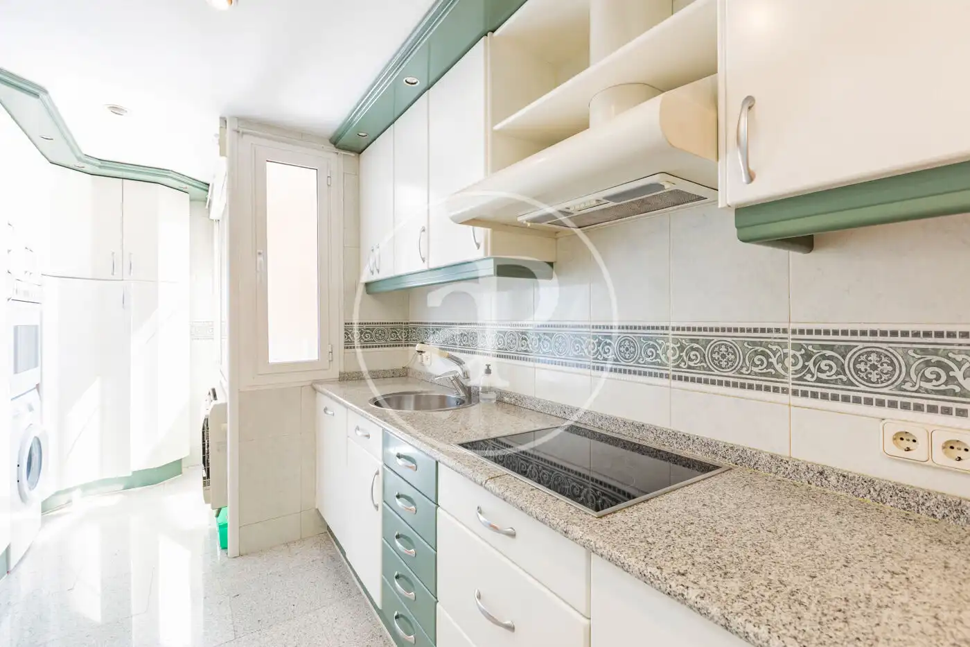Kitchen of Flat for rent in Madrid  with Air Conditioner, Heating and Private garden