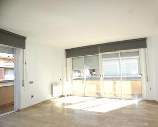 Flat to rent in Terrassa  with Air Conditioner, Terrace and Balcony