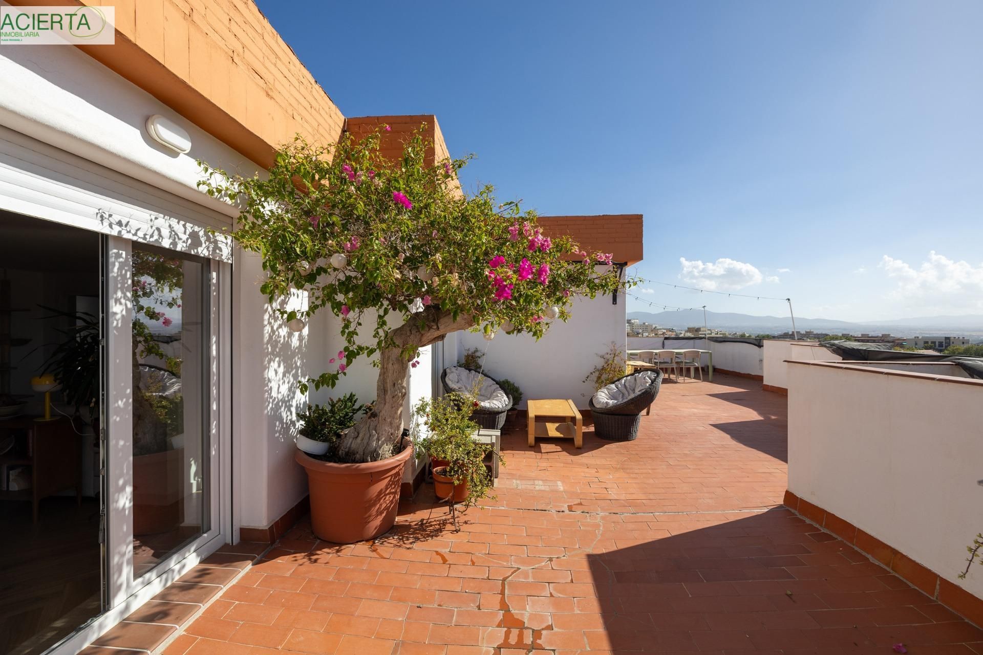 Terrassa de Àtic en venda en  Granada Capital amb Traster