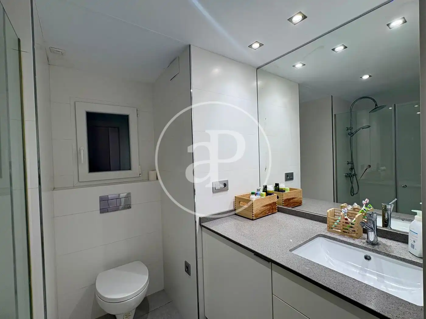 Badezimmer von Wohnung zur Miete in Canet d'En Berenguer mit Klimaanlage, Heizung und Privatgarten