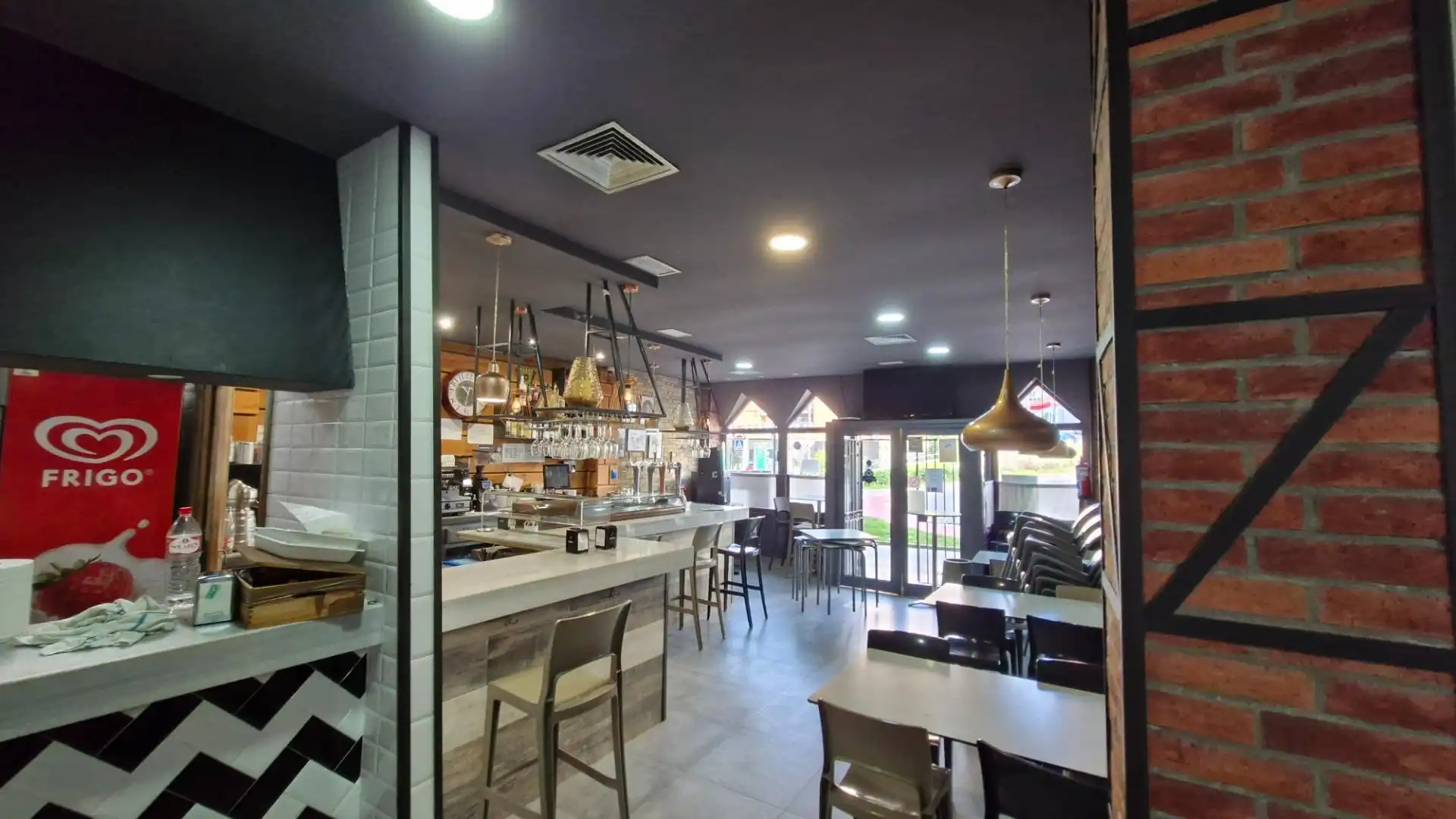Local en venta en Derio